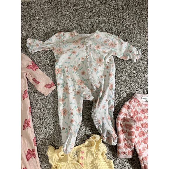 Large Lot Of Baby Girls Size 6-9 Months Clothing Lot EUC! - Picture 7 of 8